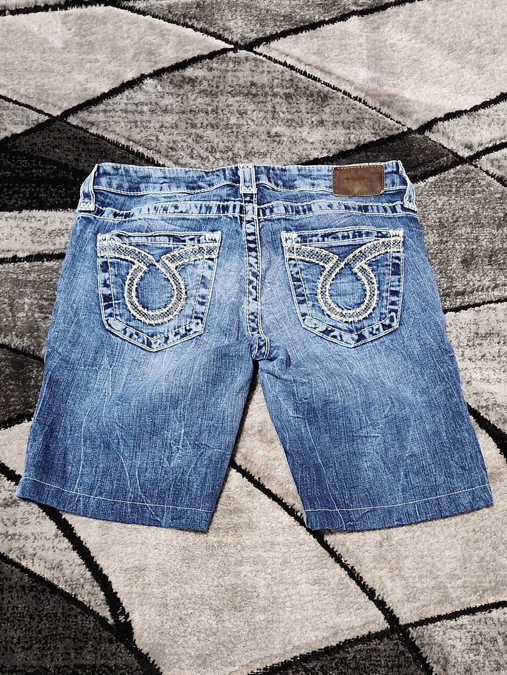 VINTAGE BIG STAR LIV EMBROIDERED BERMUDA-STYLE DENIM JEAN SHORTS